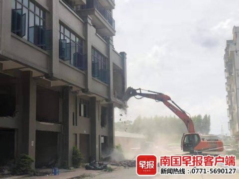 房子没住进去就被拆了?南宁一小产权房被拆除(图)