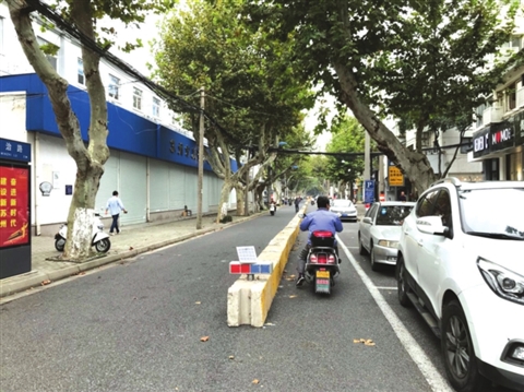 民治路半幅路面封闭施工